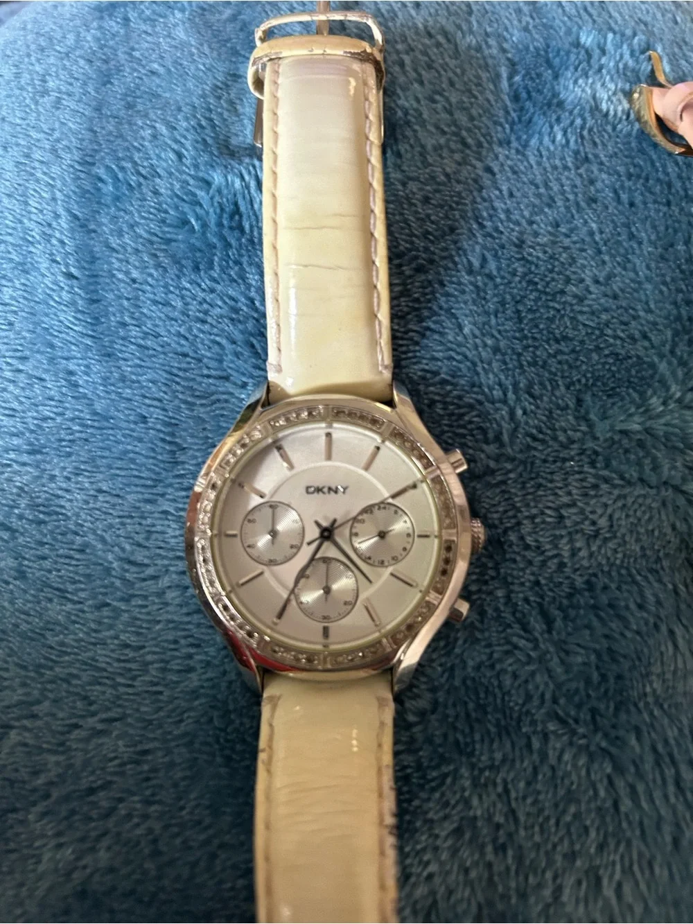 DKNY White/Cream Leather-Strap Crystal Accent Chronograph Watch